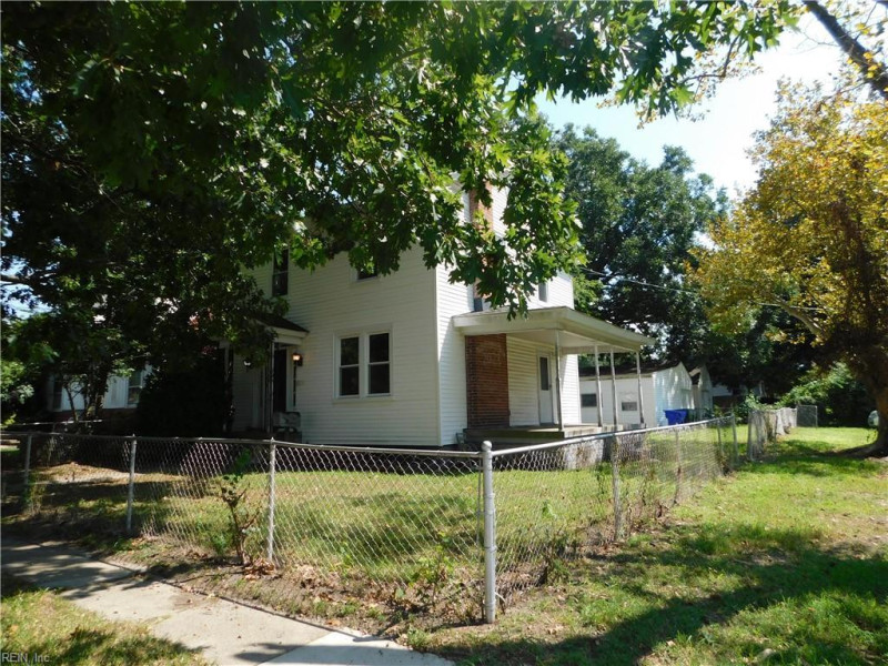 Photo 3 of 43 residential for sale in Norfolk virginia
