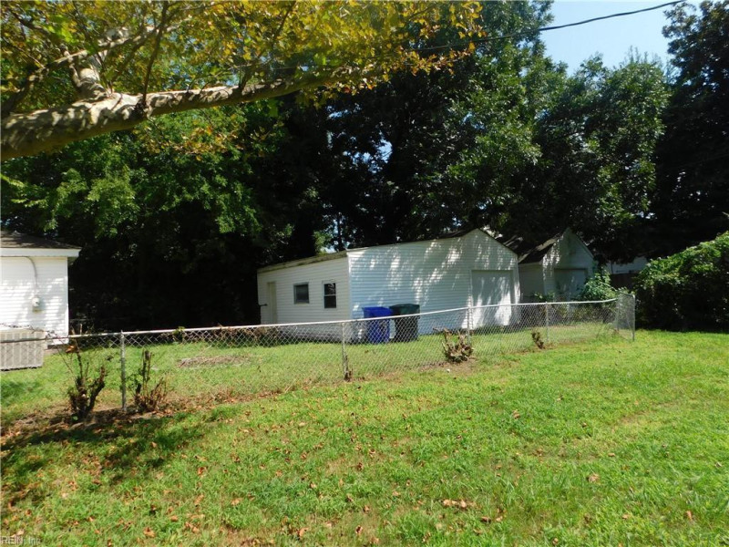 Photo 34 of 43 residential for sale in Norfolk virginia