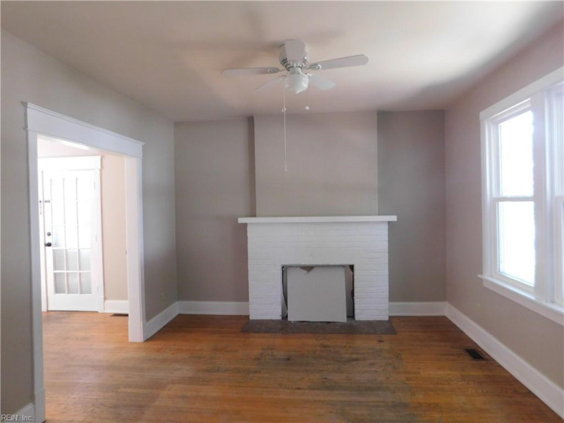 Photo 5 of 43 residential for sale in Norfolk virginia