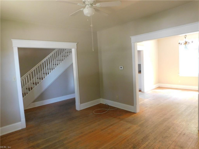 Photo 6 of 43 residential for sale in Norfolk virginia