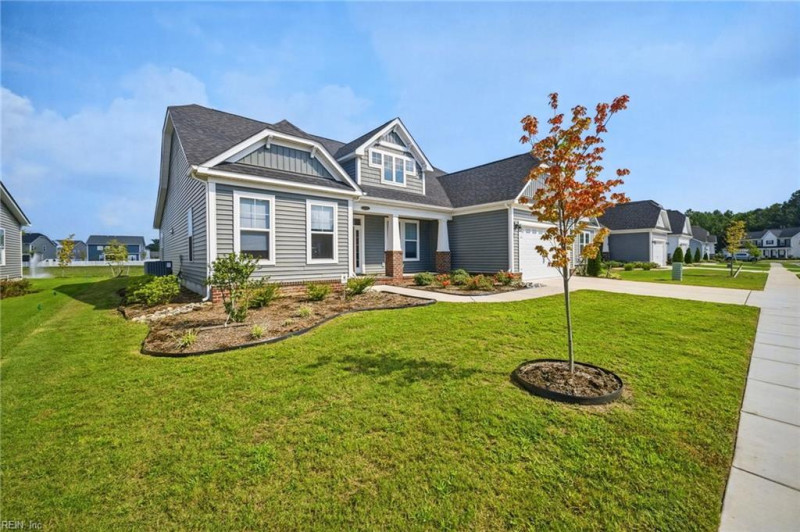 Photo 2 of 43 residential for sale in Chesapeake virginia
