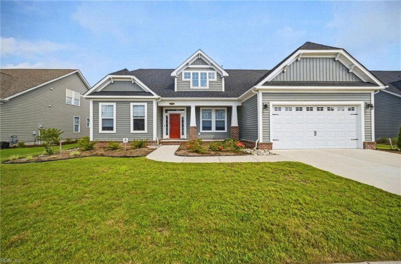 Photo 3 of 43 residential for sale in Chesapeake virginia