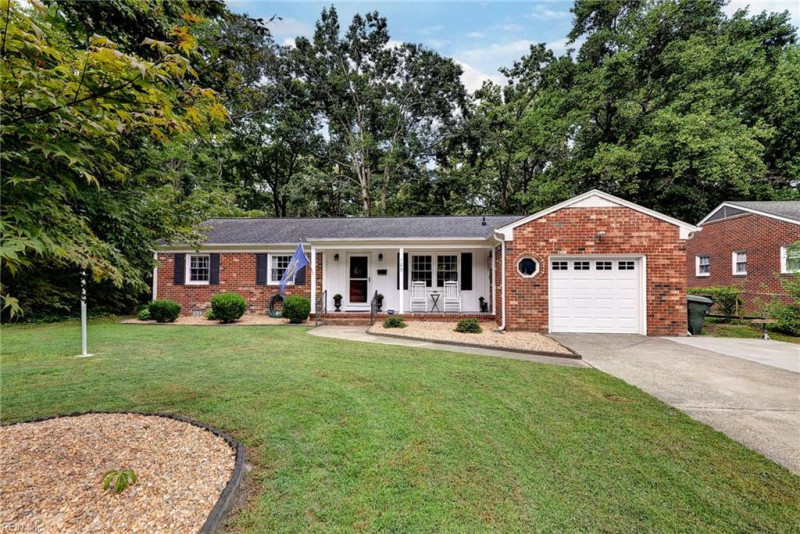 Photo 3 of 30 residential for sale in Newport News virginia