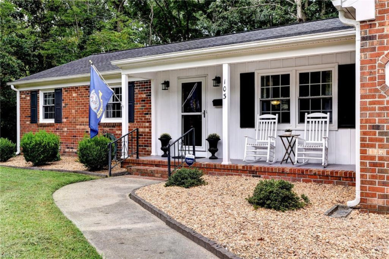 Photo 5 of 30 residential for sale in Newport News virginia