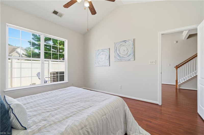 Photo 18 of 43 residential for sale in Virginia Beach virginia