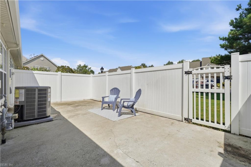 Photo 33 of 43 residential for sale in Virginia Beach virginia
