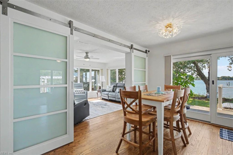 Photo 14 of 50 residential for sale in Hampton virginia