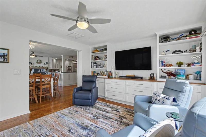 Photo 18 of 50 residential for sale in Hampton virginia
