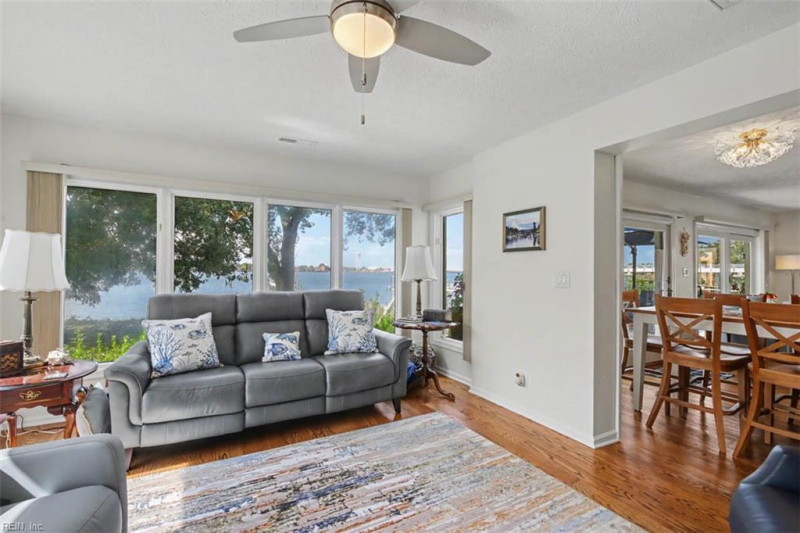 Photo 19 of 50 residential for sale in Hampton virginia