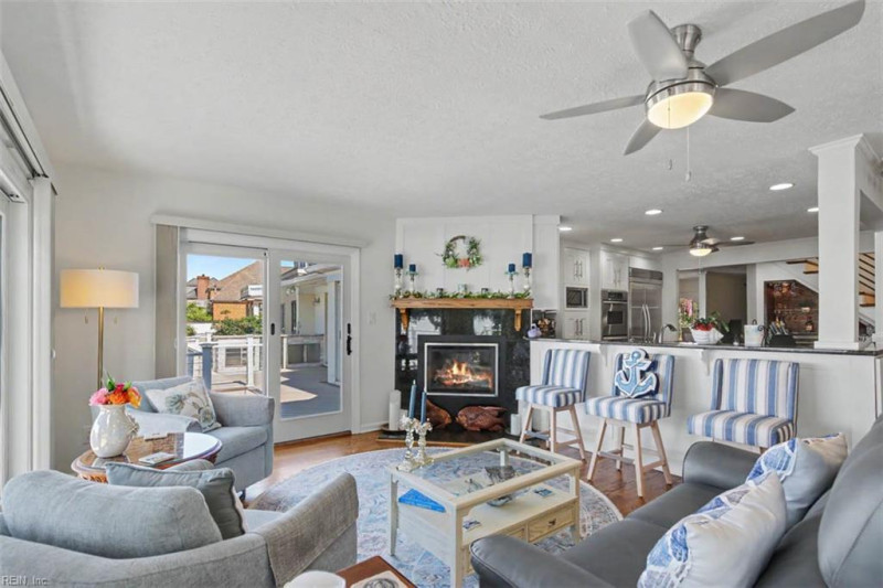 Photo 21 of 50 residential for sale in Hampton virginia