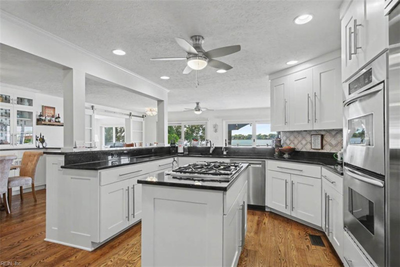Photo 24 of 50 residential for sale in Hampton virginia