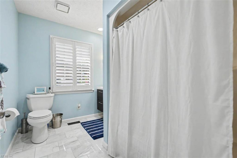 Photo 30 of 50 residential for sale in Hampton virginia