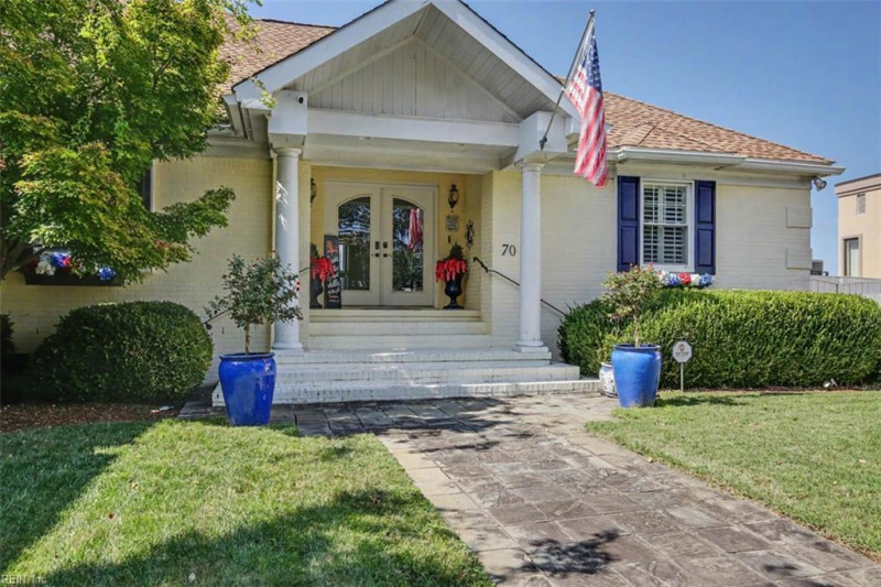 Photo 4 of 50 residential for sale in Hampton virginia