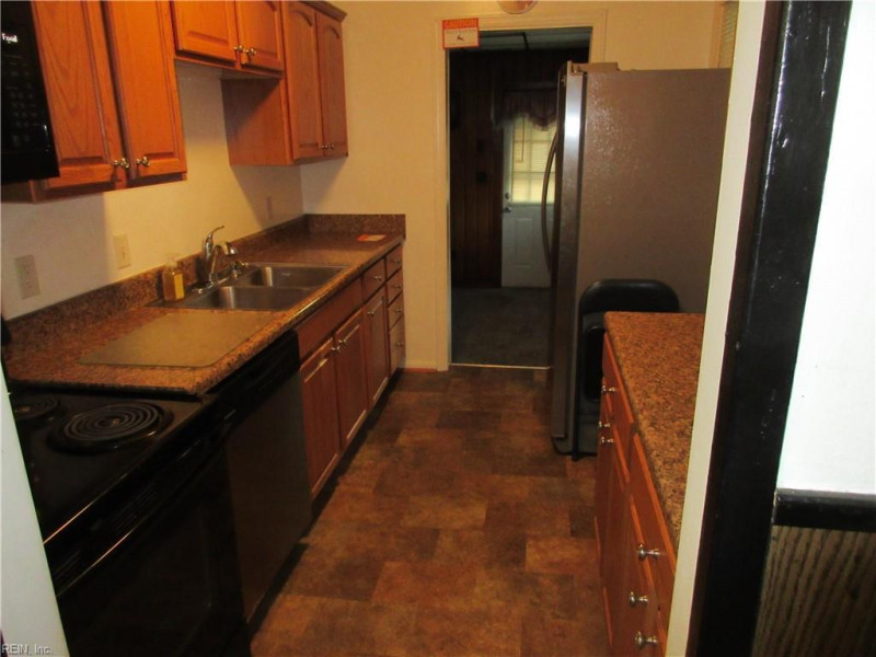 Photo 3 of 13 residential for sale in Norfolk virginia