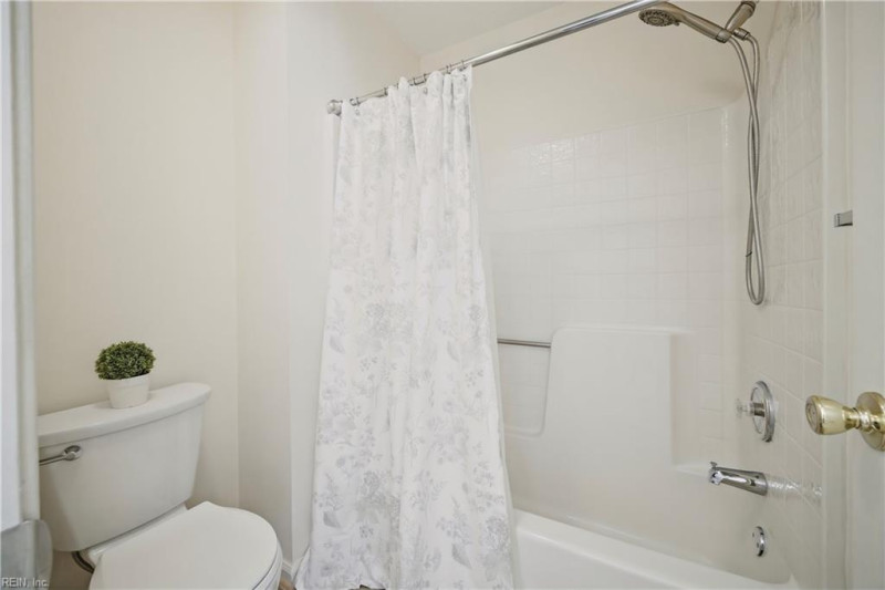Photo 30 of 33 residential for sale in Virginia Beach virginia
