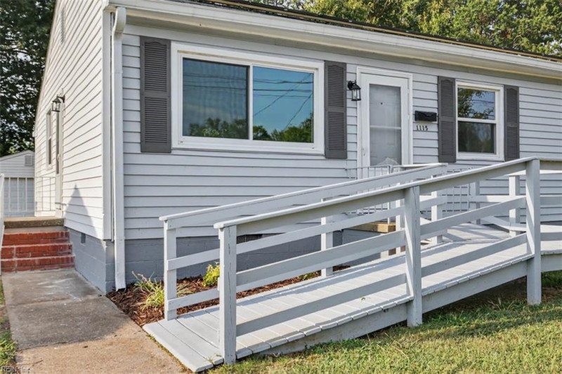 Photo 4 of 31 residential for sale in Newport News virginia Photo 4 of 31 residential for sale in Newport News virginia