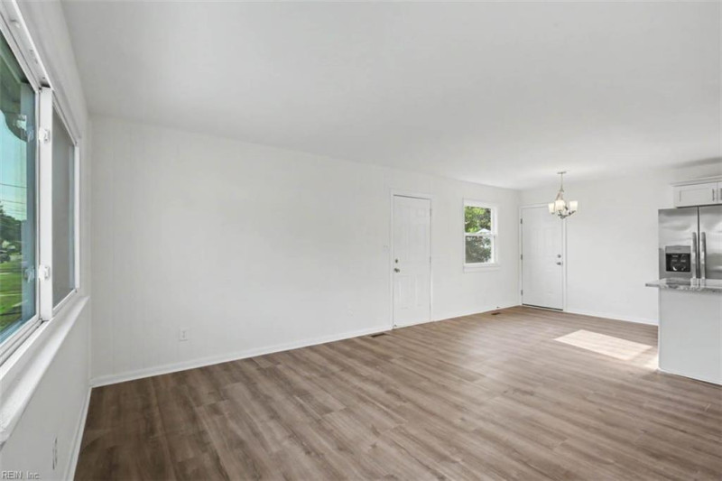 Photo 6 of 31 residential for sale in Newport News virginia Photo 6 of 31 residential for sale in Newport News virginia