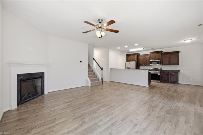Photo 16 of 43 residential for sale in Chesapeake virginia