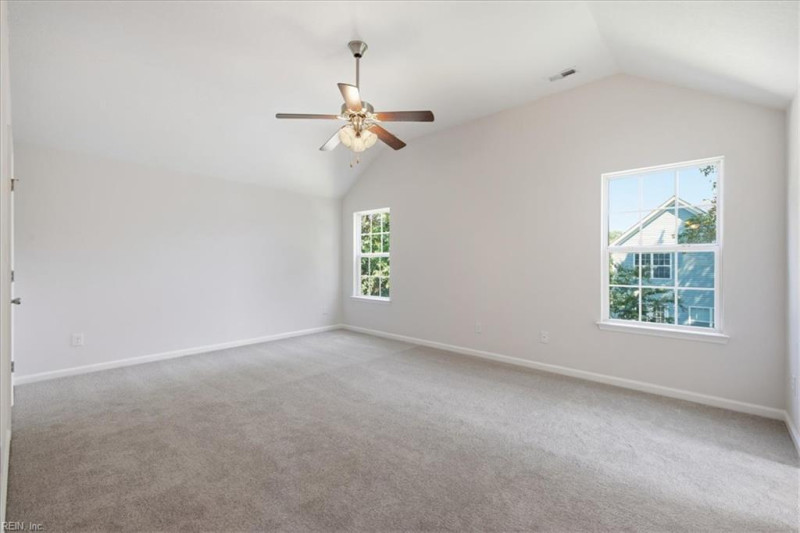 Photo 23 of 43 residential for sale in Chesapeake virginia