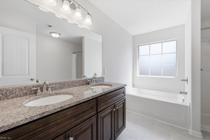 Photo 25 of 43 residential for sale in Chesapeake virginia