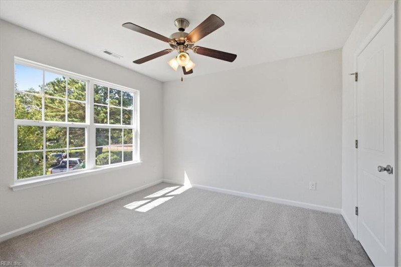 Photo 33 of 43 residential for sale in Chesapeake virginia