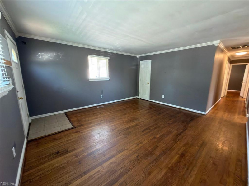 Photo 3 of 12 residential for sale in Hampton virginia