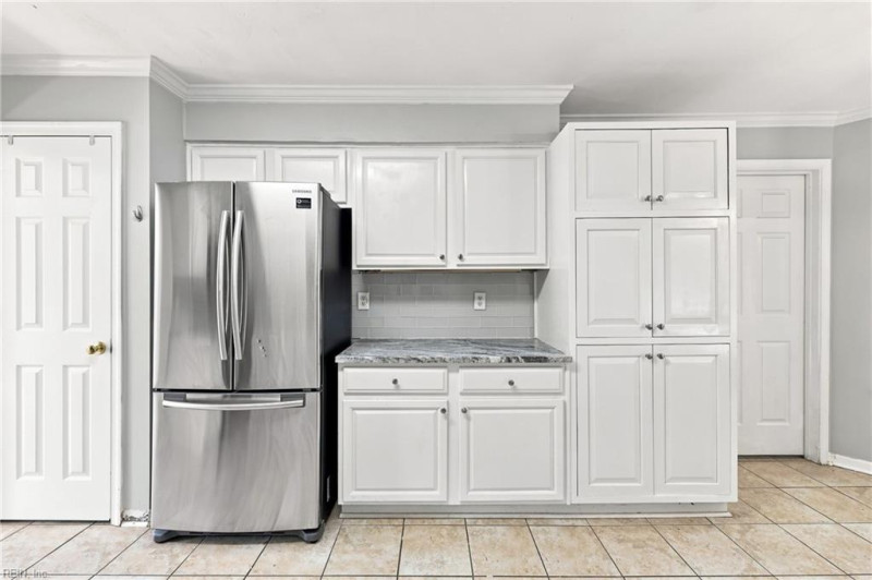 Photo 16 of 43 residential for sale in Hampton virginia