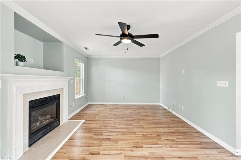 Photo 19 of 43 residential for sale in Hampton virginia