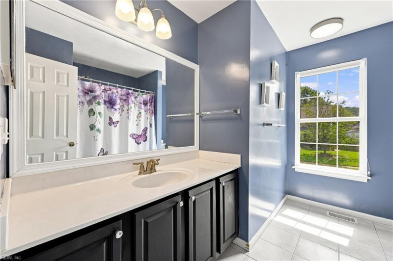 Photo 37 of 43 residential for sale in Hampton virginia