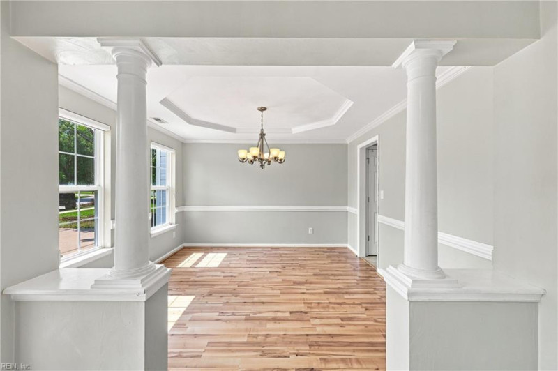 Photo 6 of 43 residential for sale in Hampton virginia
