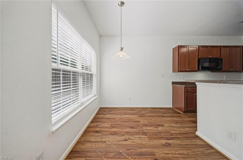 Photo 11 of 46 residential for sale in Portsmouth virginia