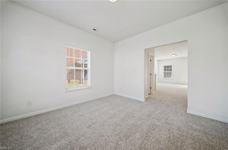 Photo 14 of 46 residential for sale in Portsmouth virginia