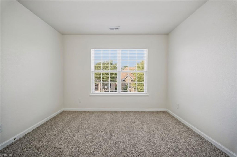 Photo 15 of 46 residential for sale in Portsmouth virginia