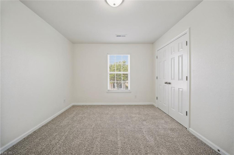 Photo 17 of 46 residential for sale in Portsmouth virginia