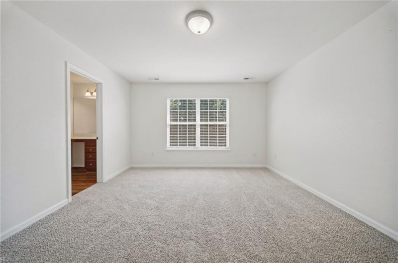 Photo 19 of 46 residential for sale in Portsmouth virginia