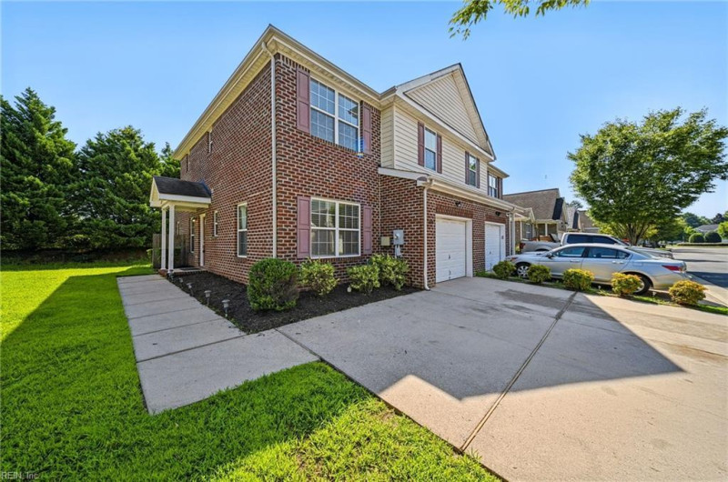 Photo 2 of 46 residential for sale in Portsmouth virginia