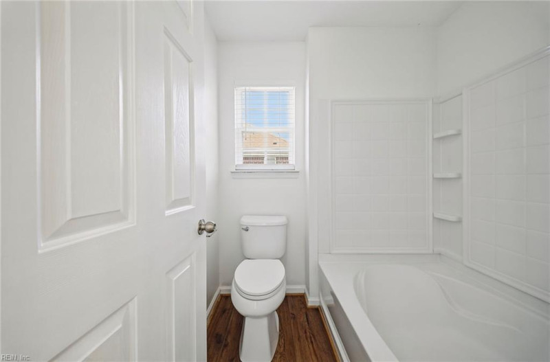 Photo 23 of 46 residential for sale in Portsmouth virginia