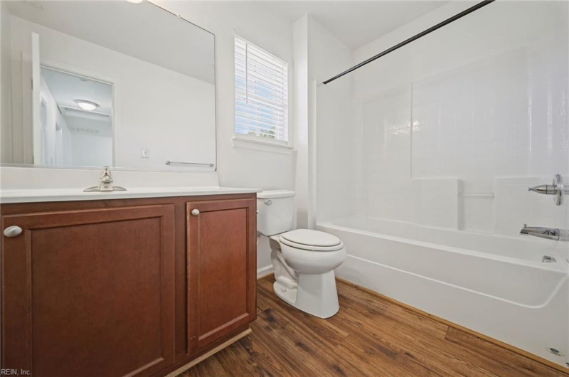 Photo 24 of 46 residential for sale in Portsmouth virginia