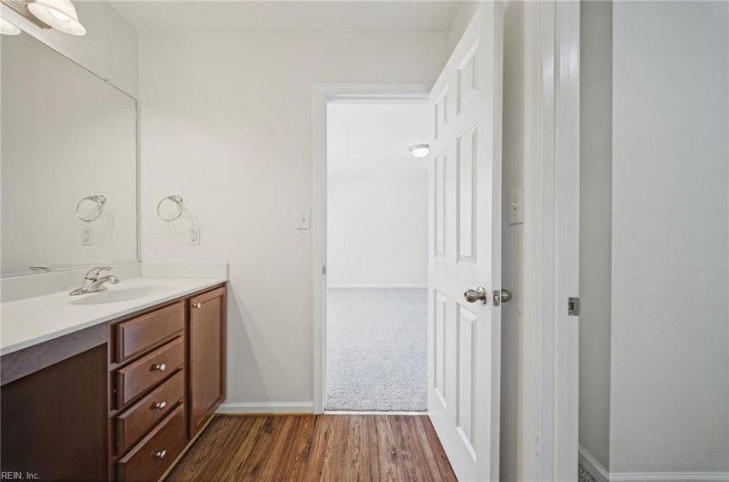 Photo 25 of 46 residential for sale in Portsmouth virginia