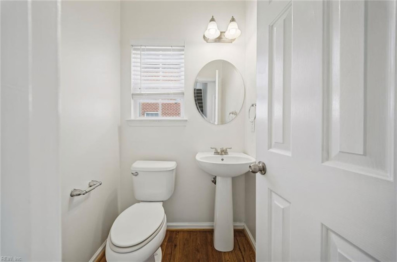 Photo 26 of 46 residential for sale in Portsmouth virginia