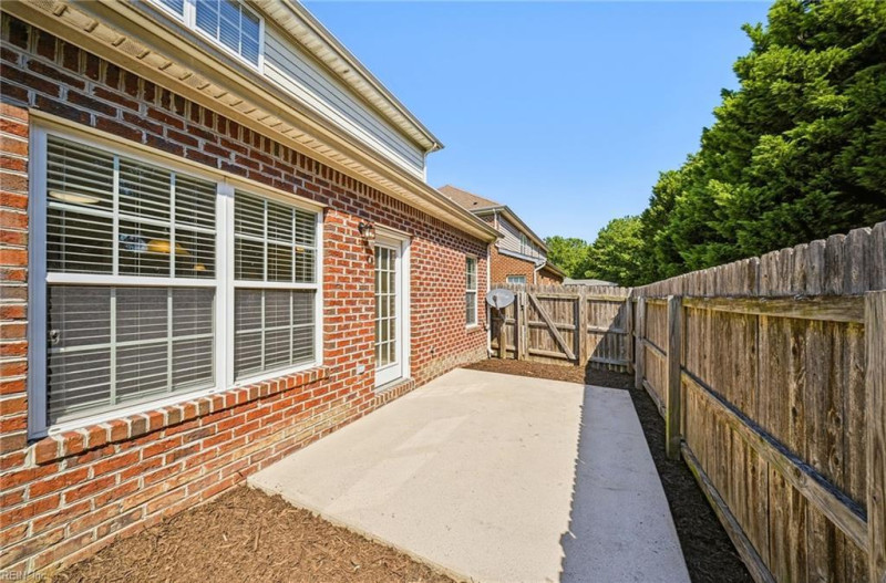 Photo 29 of 46 residential for sale in Portsmouth virginia