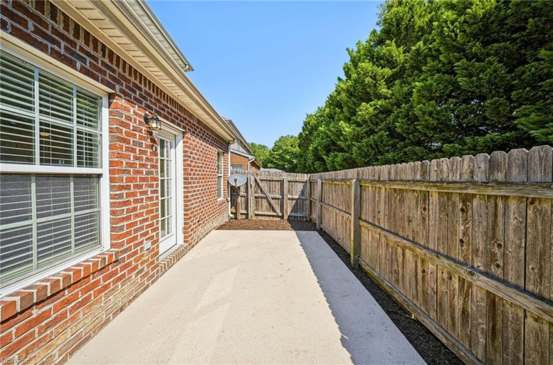 Photo 30 of 46 residential for sale in Portsmouth virginia