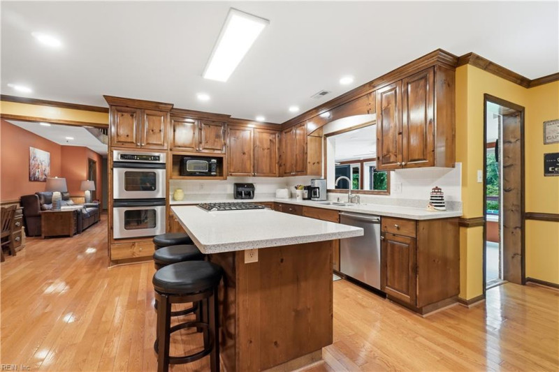 Photo 11 of 50 residential for sale in Virginia Beach virginia