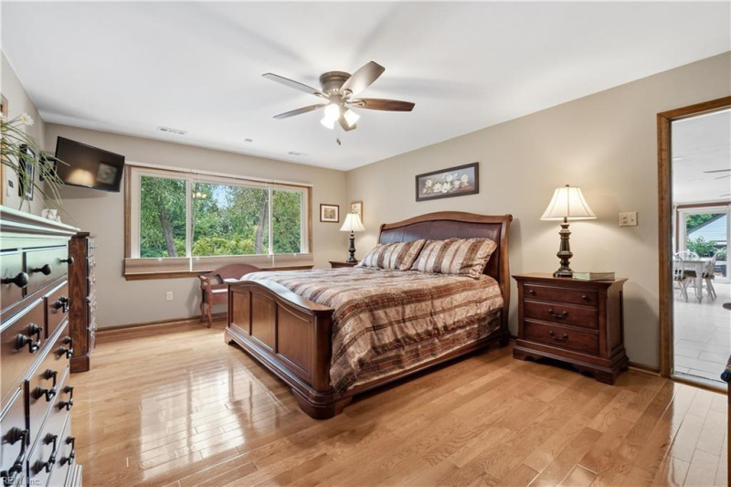 Photo 16 of 50 residential for sale in Virginia Beach virginia