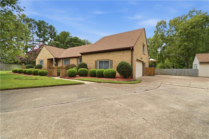 Photo 28 of 50 residential for sale in Virginia Beach virginia