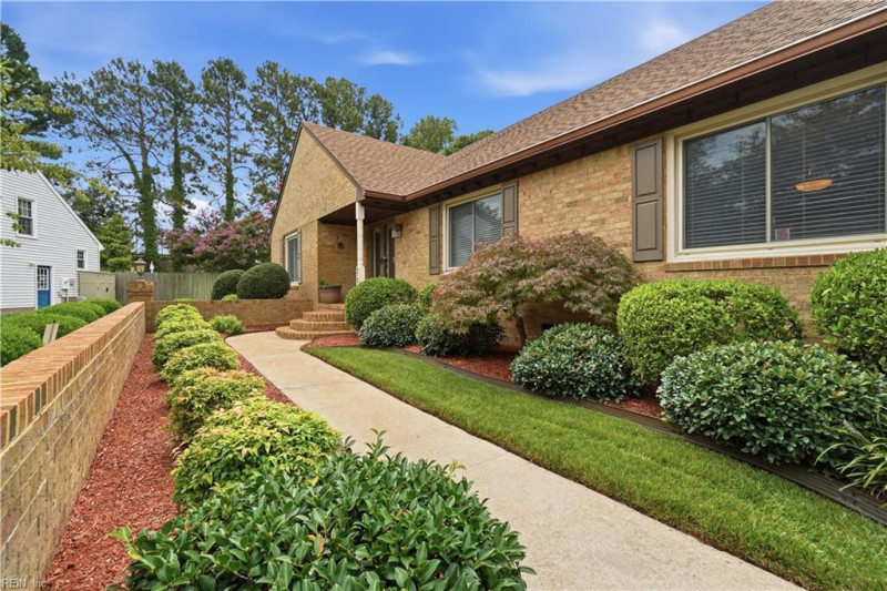 Photo 29 of 50 residential for sale in Virginia Beach virginia