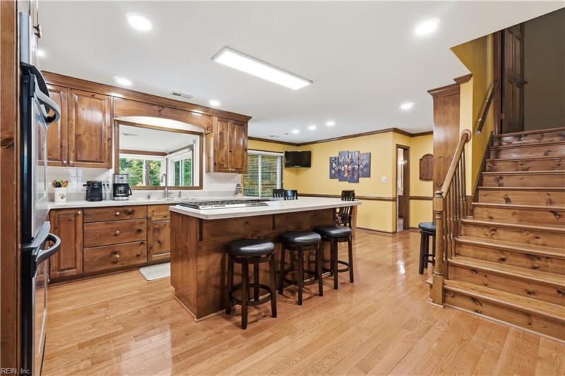 Photo 9 of 50 residential for sale in Virginia Beach virginia
