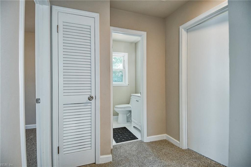 Photo 18 of 50 residential for sale in Norfolk virginia