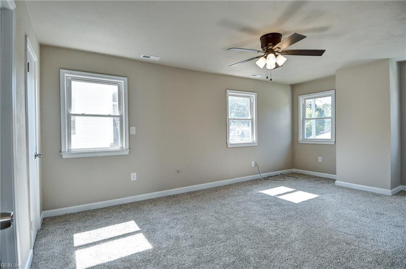 Photo 19 of 50 residential for sale in Norfolk virginia