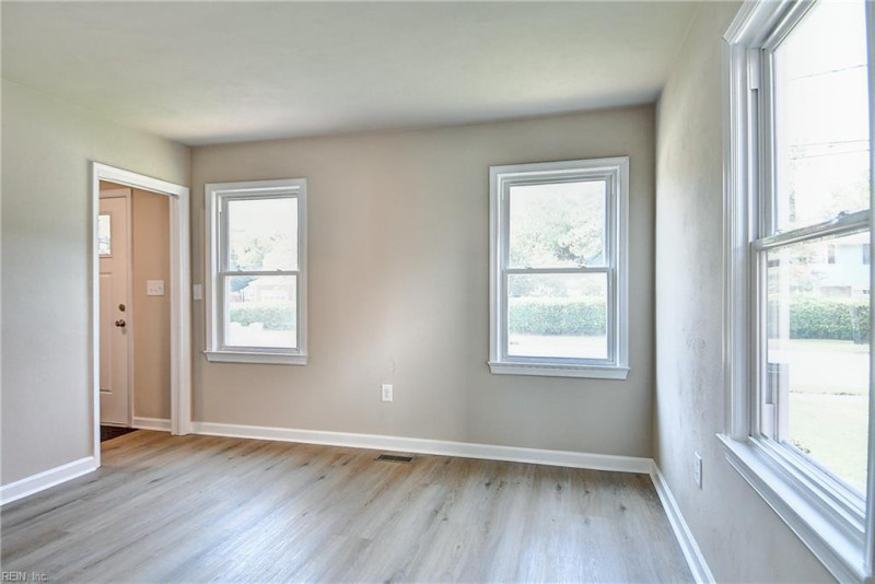 Photo 3 of 50 residential for sale in Norfolk virginia